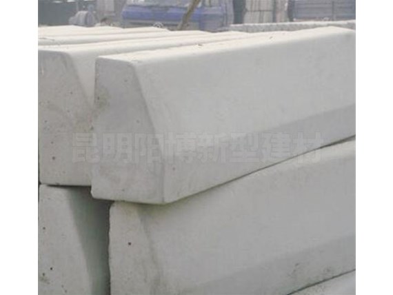 昆明混凝土路沿石表面處理方法有哪些？