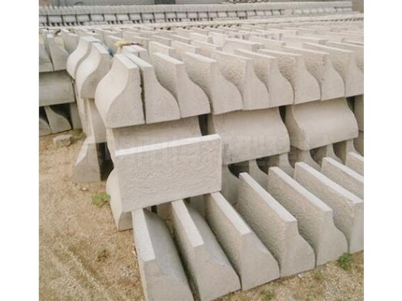 云南混凝土路沿石的施工工藝需要注意哪些細(xì)節(jié)？